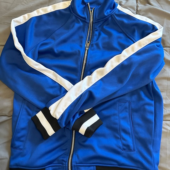 Blue and white men’s sweatsuit - Picture 4 of 7